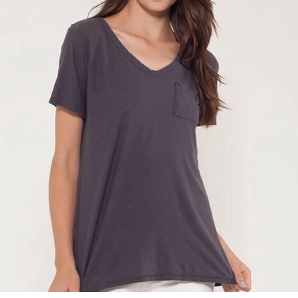 Grey pocket tee